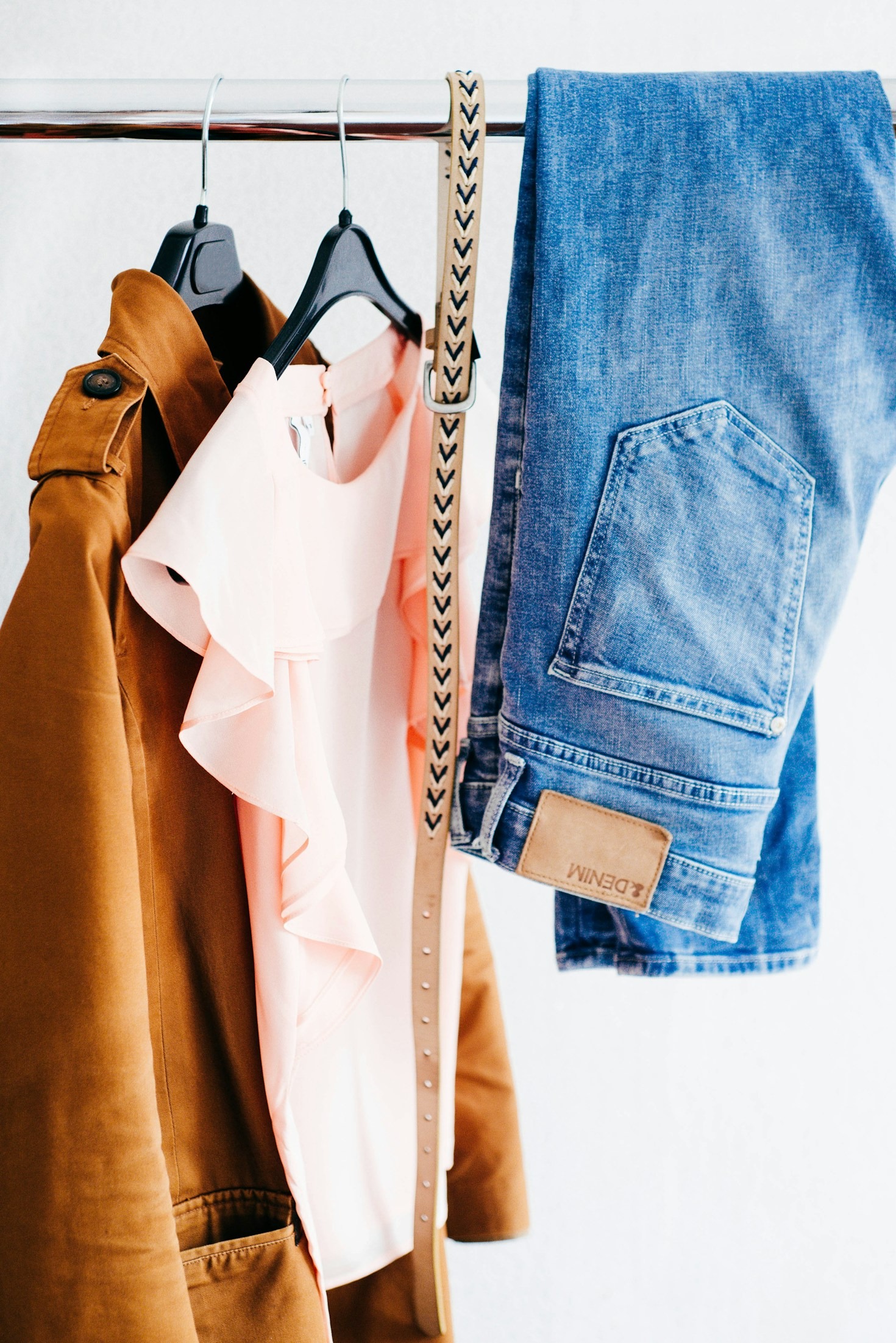 Affordable Fashion Hacks: Look Great on a Budget